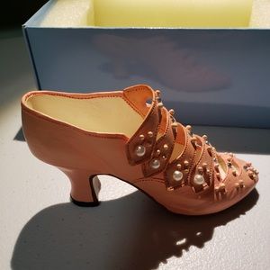 New In Box Just the Right Shoe “Promenade